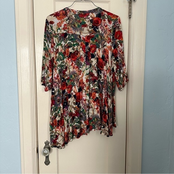 Jodifl Shirt Top Floral Draping Asymmetrical Fairy Feminine Red & Cream Size S - Picture 3 of 10